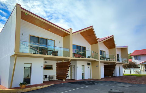 Pelicans Albany Middleton Beach - Accommodation Sunshine Coast 1