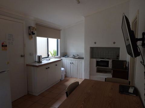 Lazy Lobster Holiday Units & Chalets - Accommodation Sunshine Coast 16