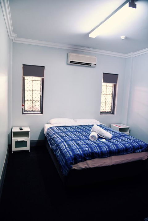 The Emperors Crown Hostel - Accommodation Sunshine Coast 27