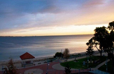 Boardwalk By The Beach - Accommodation Sunshine Coast 4