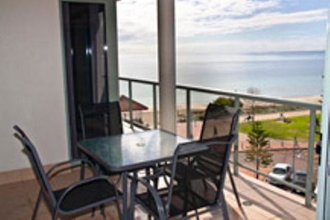 Boardwalk By The Beach - Accommodation Sunshine Coast 5