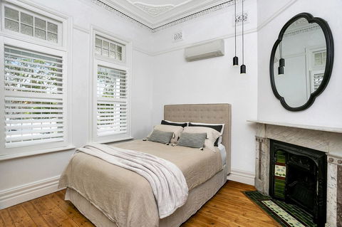 Soho Style In Manly - DARL9 - Accommodation Sunshine Coast 2