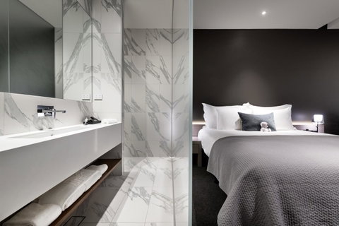 The Melbourne Hotel - Accommodation Sunshine Coast 11