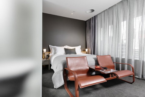 The Melbourne Hotel - Accommodation Sunshine Coast 8