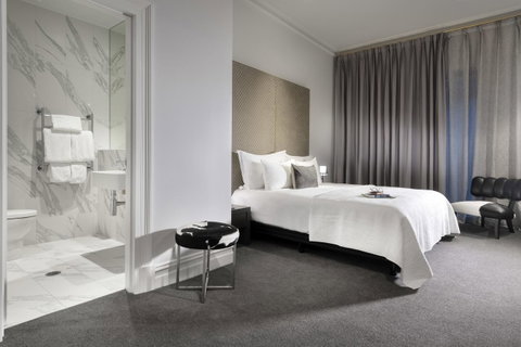 The Melbourne Hotel - Accommodation Sunshine Coast 24