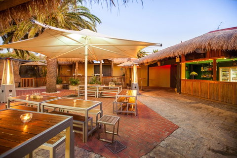 Leisure Inn Hotel Rockingham - Accommodation Sunshine Coast 3