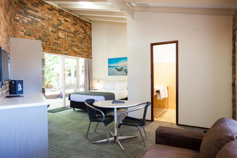 Leisure Inn Hotel Rockingham - Accommodation Sunshine Coast 2