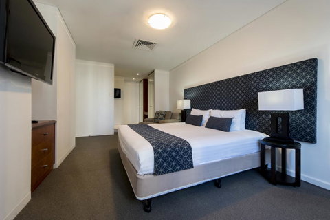 Mantra On Hay Perth - Accommodation Sunshine Coast 14