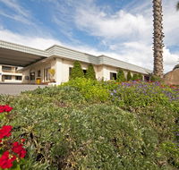Dog Rock Motel - Accommodation Sunshine Coast