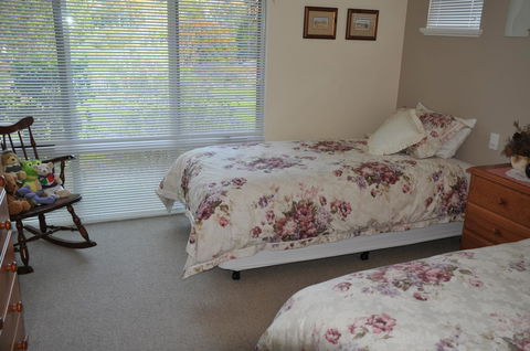 Glenelg On King Bed & Breakfast - Accommodation Sunshine Coast 28