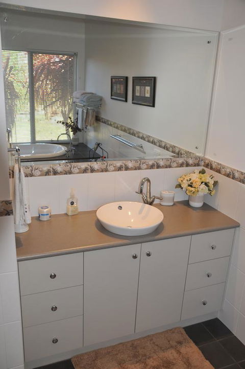 Glenelg On King Bed & Breakfast - Accommodation Sunshine Coast 25
