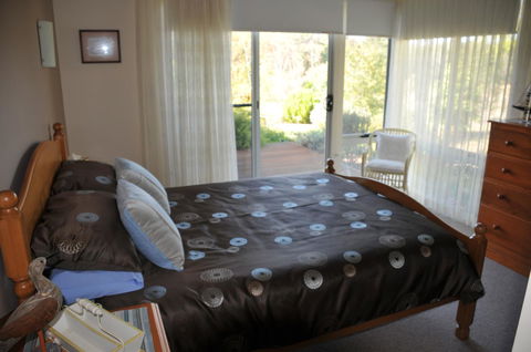 Glenelg On King Bed & Breakfast - Accommodation Sunshine Coast 23