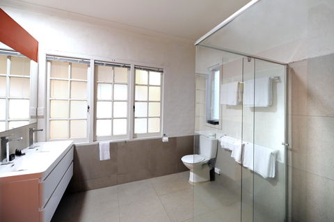 The Stirling Arms Hotel - Accommodation Sunshine Coast 29