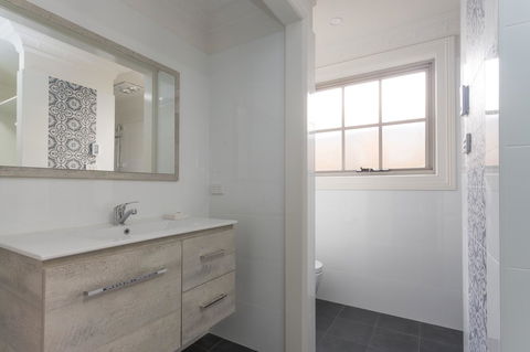 Blue Door Apartments - Accommodation Sunshine Coast 15