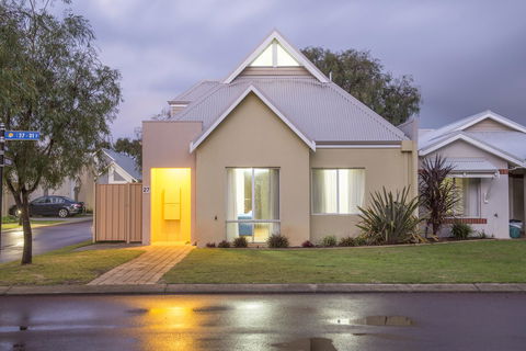 Cape View Beach Resort - Accommodation Sunshine Coast 27