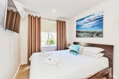 Cape View Beach Resort - Accommodation Sunshine Coast 2