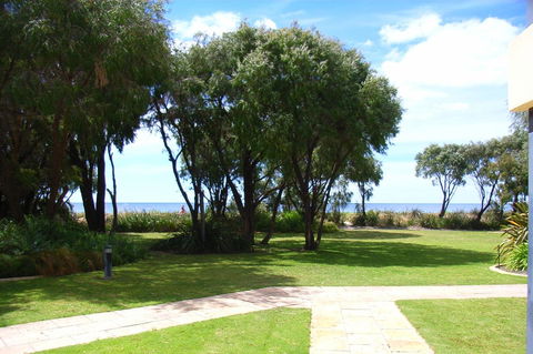 Cape View Beach Resort - Accommodation Sunshine Coast 43