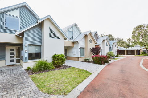 Cape View Beach Resort - Accommodation Sunshine Coast 3