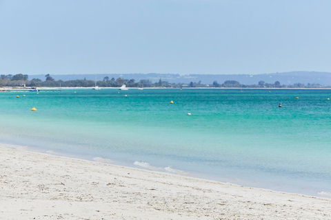 Cape View Beach Resort - Accommodation Sunshine Coast 1
