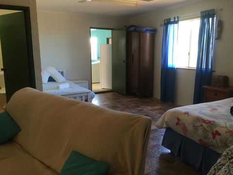 Surf Shack - Accommodation Sunshine Coast 0