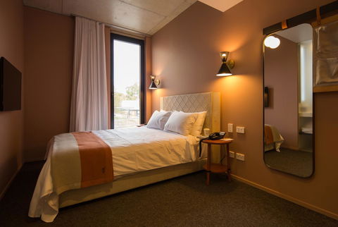 Alex Hotel - Accommodation Sunshine Coast 6