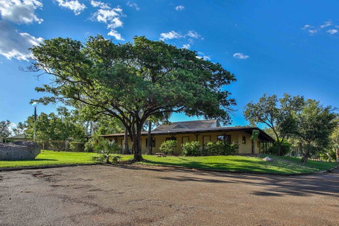 Kimberley Hotel - Accommodation Sunshine Coast 22