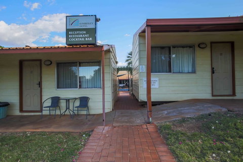 Kimberley Hotel - Accommodation Sunshine Coast 24