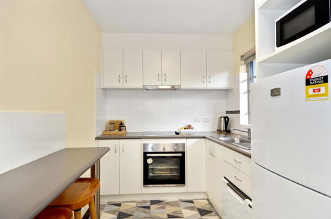 Dolphin Lodge Albany - Self Contained Apartments At Middleton Beach - Accommodation Sunshine Coast 9