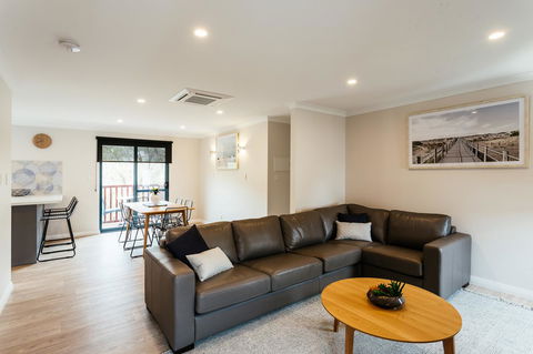 Dolphin Lodge Albany - Self Contained Apartments At Middleton Beach - Accommodation Sunshine Coast 39