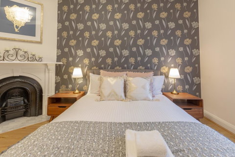 Heritage Townhouse Near Harbour Bridge - Accommodation Sunshine Coast 22