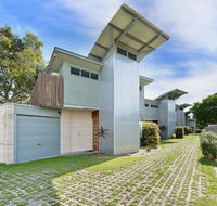 Sun Worship Eco Villas - Accommodation Sunshine Coast
