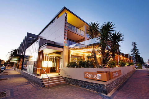 Narrabeen Sands Hotel By Nightcap Plus - Accommodation Sunshine Coast 4