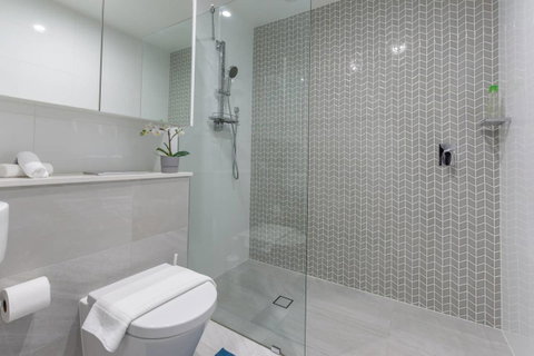 Inner City Stylish Apt Walk To Green Square - Accommodation Sunshine Coast 14