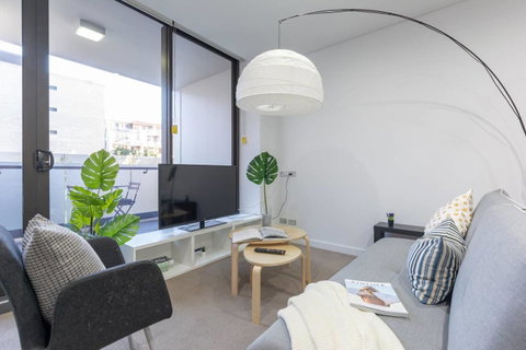 Inner City Stylish Apt Walk To Green Square - Accommodation Sunshine Coast 1