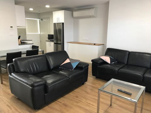 Jesmond Executive Villas - Accommodation Sunshine Coast 0
