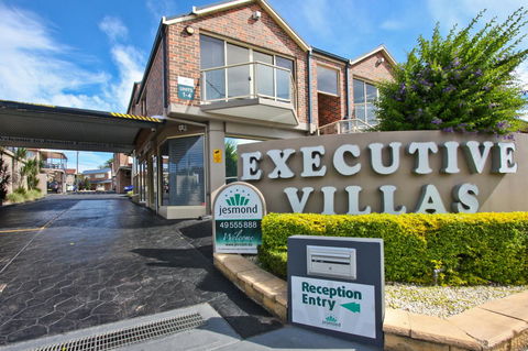 Jesmond Executive Villas - Accommodation Sunshine Coast 4