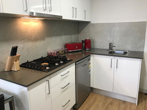 Jesmond Executive Villas - Accommodation Sunshine Coast 6