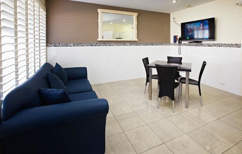 Jesmond Executive Villas - Accommodation Sunshine Coast 20