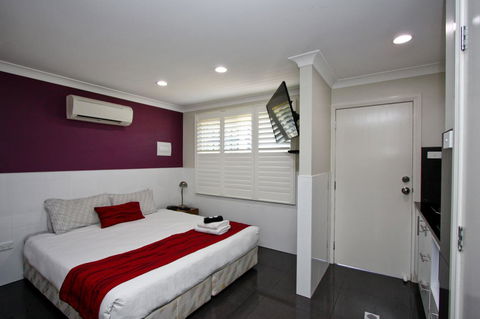 Jesmond Executive Villas - Accommodation Sunshine Coast 38