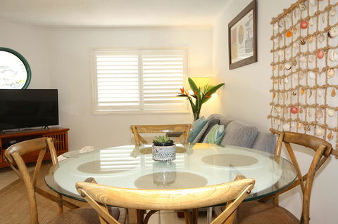 Cossies By The Sea - Accommodation Sunshine Coast 2