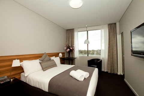 Metro Hotel Miranda - Accommodation Sunshine Coast 13
