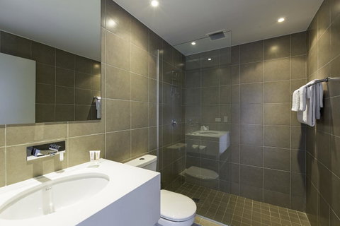 Metro Hotel Miranda - Accommodation Sunshine Coast 21