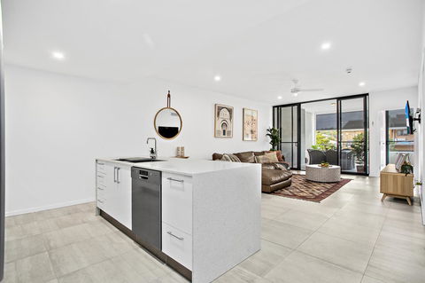 No 5 Rockpool 69 Ave Sawtell - Accommodation Sunshine Coast 1