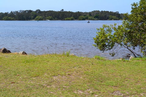 Sundial Holiday Units - Accommodation Sunshine Coast 2