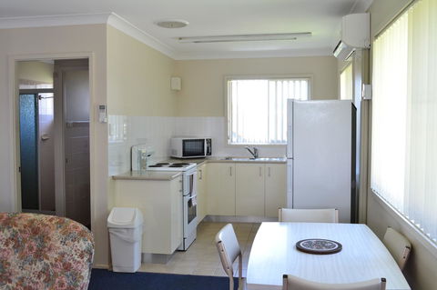 Sundial Holiday Units - Accommodation Sunshine Coast 42