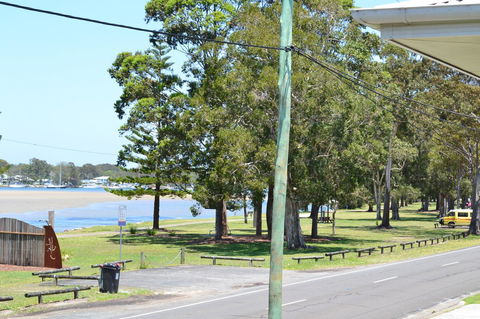 Sundial Holiday Units - Accommodation Sunshine Coast 3