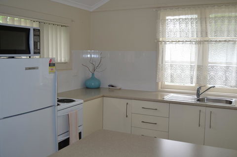 Sundial Holiday Units - Accommodation Sunshine Coast 31