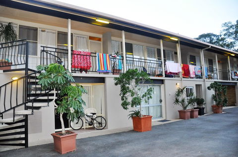 Sundial Holiday Units - Accommodation Sunshine Coast 0
