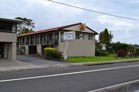 Sundial Holiday Units - Accommodation Sunshine Coast 1