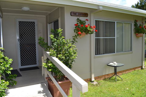 Sundial Holiday Units - Accommodation Sunshine Coast 25